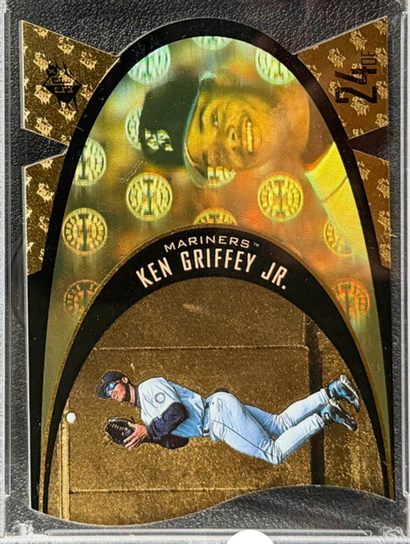 1997 SPx Grand Finale /50 Ken Griffey Jr. die-cut card #SPX45